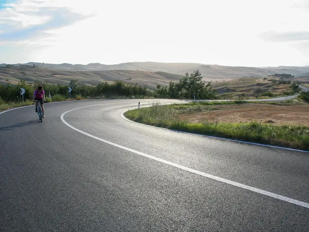S-cape-Italy-francigena-bike-to-rome-04-Road-between-Siena-and-Rome-Via-Francigena