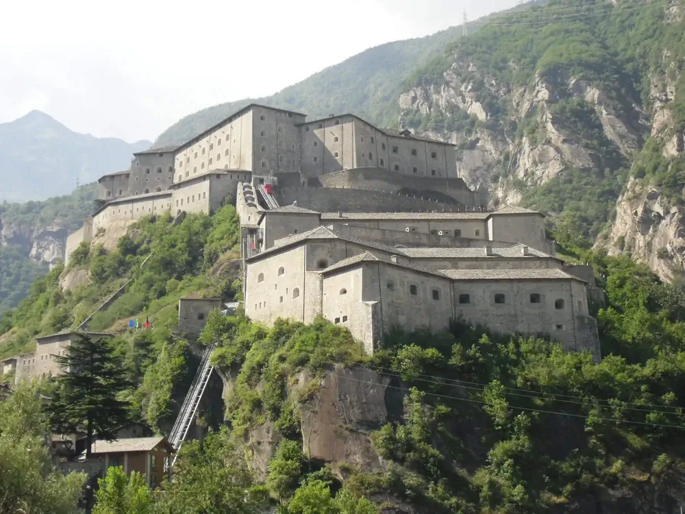 Via-Francigena-1-Saint-Bernard-Pass-to-Ivrea-12