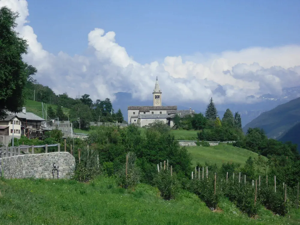 Via-Francigena-1-Saint-Bernard-Pass-to-Ivrea-3