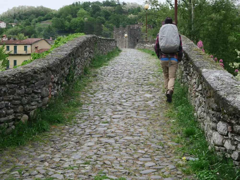 Via-Francigena-5-Pontremoli-to-Lucca-7